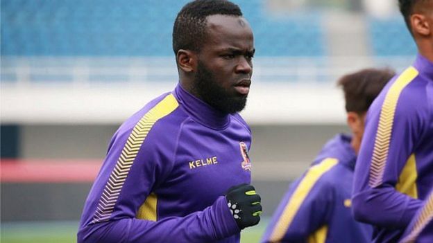 Tiote alianguka ghafla wakati akifanya mazoezi na klabu yake ya Beijing Enterprises