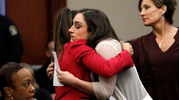 Jordyn Wieber and Aly Raisman hugging