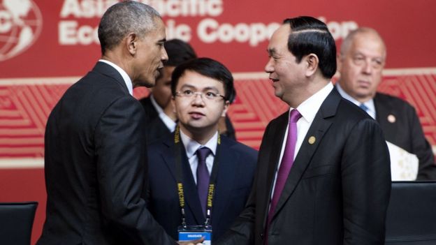 Obama meets Tran Dai Quang at APEC summit in Peru 2016