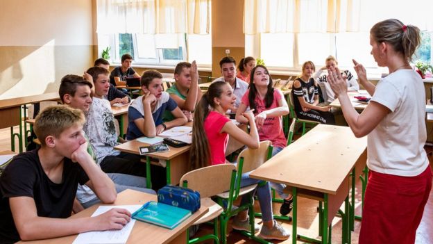 Hungarian language class in Uzhhorod, western Ukraine, 11 Sep 17