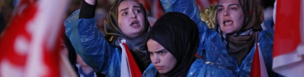 Erdogan supporters in Ankara, 16 April