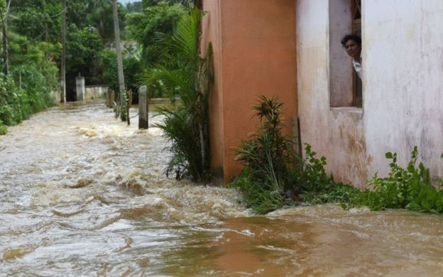 நிவாரண பொருட்களுடன் இலங்கை விரையும் இந்திய கப்பல்