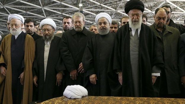 نماز میت رهبر ایران بر جنازه اکبر هاشمی رفسنجانی