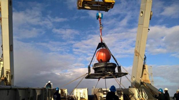 Los hidrófonos son capaces de detectar sonidos en el mar que se originaron a miles de kilómetros de distancia