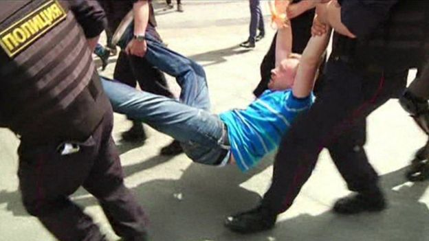 Un activista gay detenido en Grozny