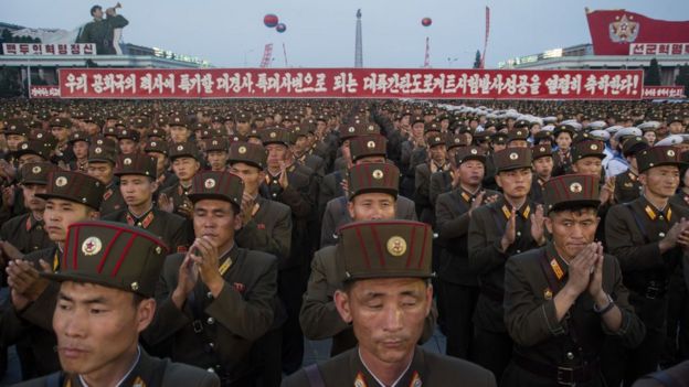 Soldados norcoreanos
