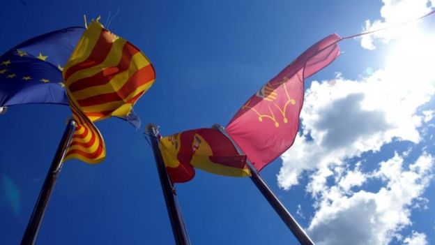 Banderas de la Unión Europea, Cataluña, España y Arán