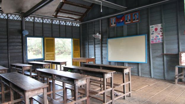 Bên trong một lớp học của trường