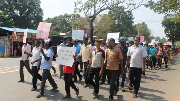 கிளிநொச்சி: முன்னாள் விடுதலை புலிகள் ஆர்ப்பாட்டம்