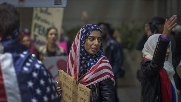 Mudaaharaadyo kuwii hore aad uga yar ayaa ka dhacay garoomada dalka Maraykanka