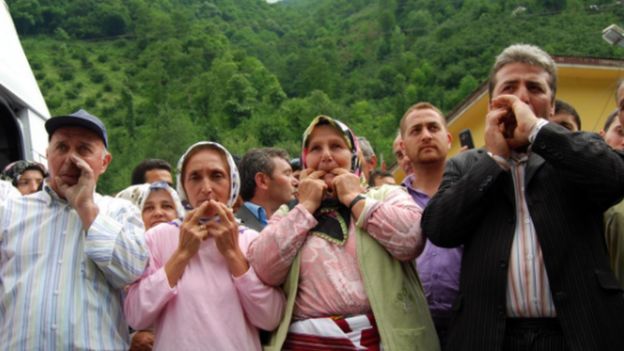 Жителі турецького села - носії місцевої свистячої