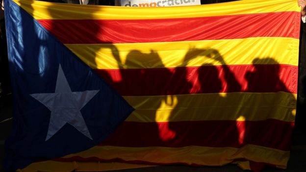 An Estelada (Catalan separatist flag) during a protest outside Catalonia's Supreme Court in Barcelona, September 27, 2017