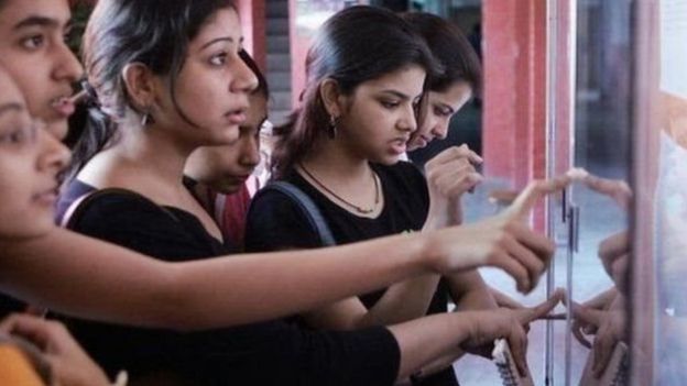 நீட் தேர்வு மையங்களை மாற்ற மடியாது