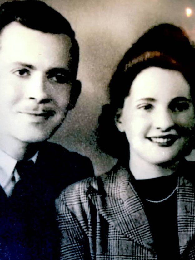Black and white picture of Douglas and Agnes Jones