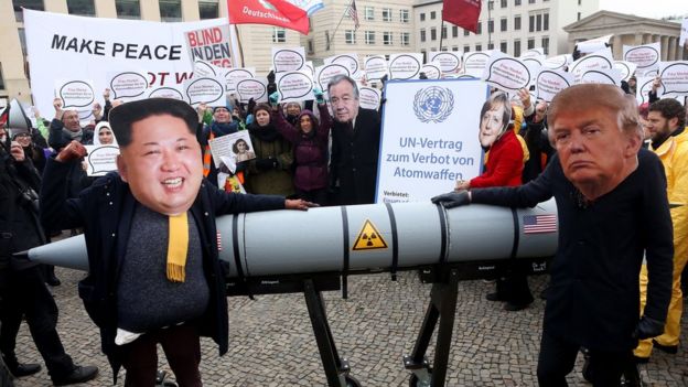 11月Ican在柏林組織了一場反核武器的遊行活動。