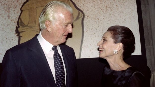 Hubert de Givenchy (L) and Audrey Hepburn talk together at the Galliera Museum in Paris in 1991