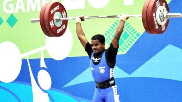 கர்நாடகாவின் குந்தாபூரை சேர்ந்த குருராஜின் தந்தை ஓட்டுநர் ஆவார். குருராஜின் உடன் பிறந்தவர்கள் எட்டு பேர்.