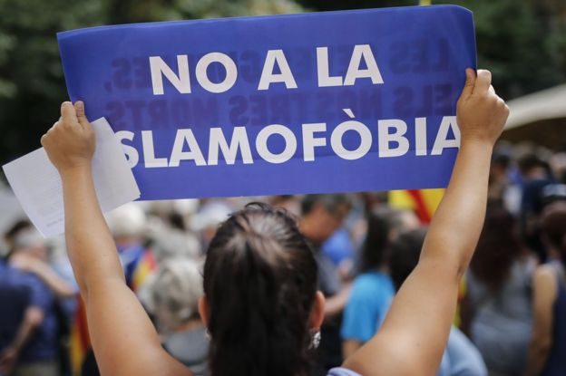 Manifestación en Barcelona el sábado 26 de agosto en rechazo a los atentados en Las Ramblas y en Cambrils, Cataluña, España.