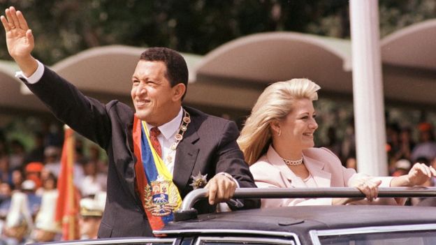 Hugo Chávez el día de su posesión presidencial.