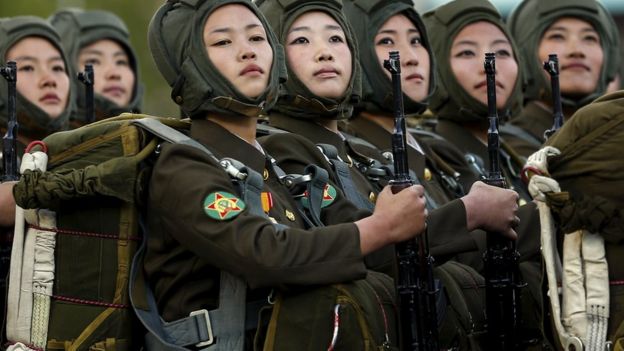 Женщины-военнослужащие армии КНДР