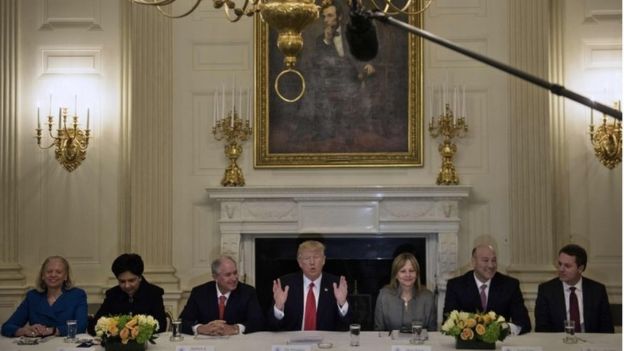 Donald Trump reunido con líderes empresariales en la Casa Blanca