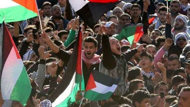Manifestantes pro palestinos en Jordania.