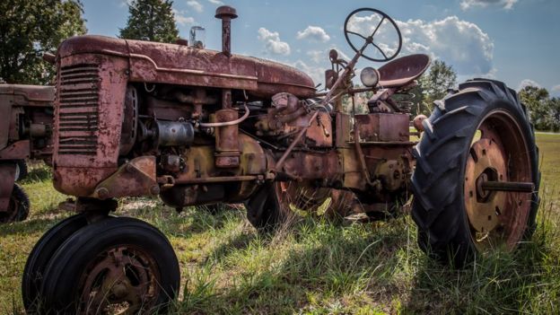 tractor viejo