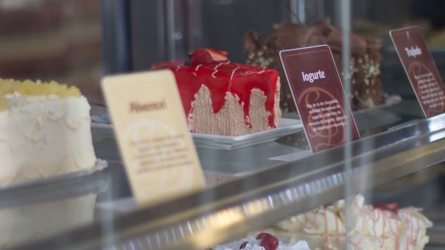 Pasteles en su tienda