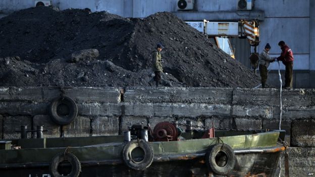 Trabajadores norcoreanos del carbón.