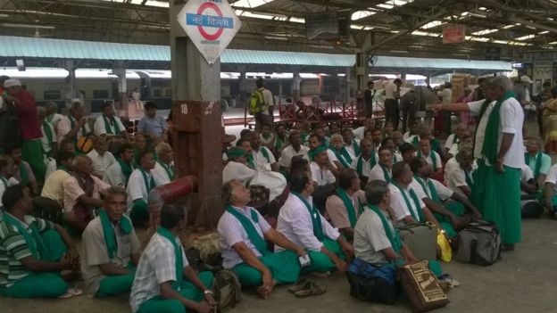 தமிழக விவசாயிகள்