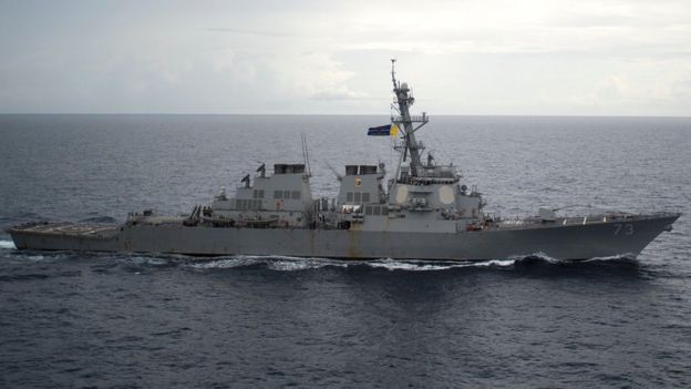 USS Decatur (DDG 73) en el Mar de China Meridional