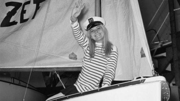 France Gall in Paris attending a boat show on 17 January 1968
