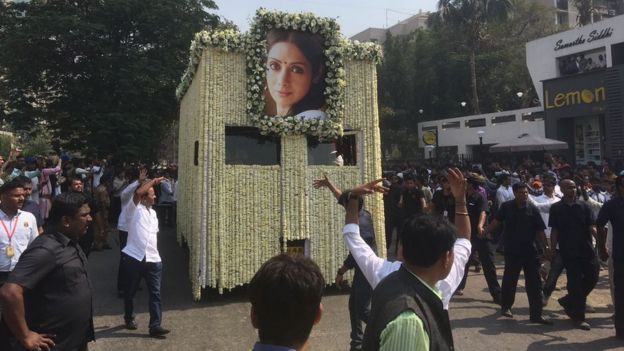ஸ்ரீதேவிக்கு இறுதி பிரியாவிடை