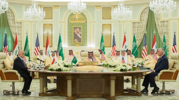 Riyad'daki toplantıda Irak Başbakanı El İbadi, S. Arabistan Kralı el Selman ve ABD Dışişleri Bakanı Tillerson biraraya geldi.