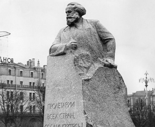 Monumento a Marx en Moscú.
