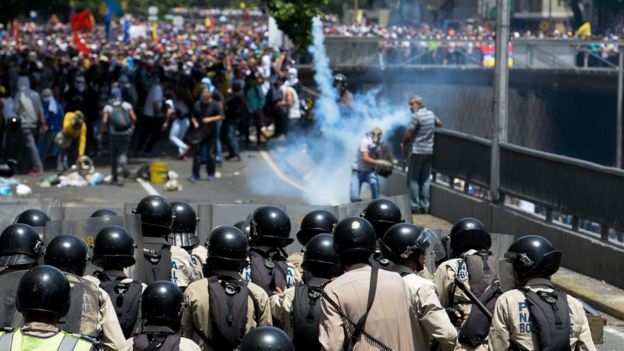 Las protestas de esta semana han estado enmarcadas por enfrentamientos entre la policía y algunos manifestantes.