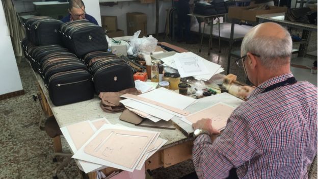 Bolsos siendo preparados