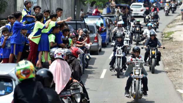 Presiden Joko Widodo saat mengunjungi Pelabuhan Ratu, Sukabumi, dalam touringnya, pada 8 April 2018 lalu.