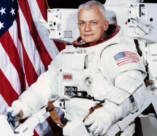 Bruce McCandless, who made first untethered space flight, dies at 80 (bbc.com)