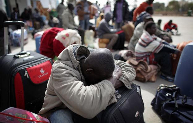 http://ichef-1.bbci.co.uk/news/624/cpsprodpb/C8C1/production/_87039315_refugees_getty.jpg