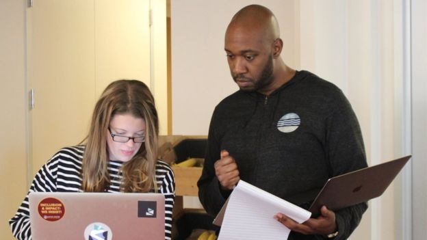 பொன்னிற கூந்தலில் எய்லீன் கேரே