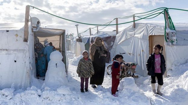 Refugiados sirios en un campamento en Líbano