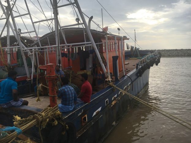 மீனவர்களின்