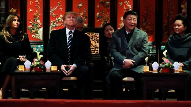 US President Donald Trump, US first lady Melania, China's President Xi Jinping and China's First Lady Peng Liyuan watch an opera performance in Beijing