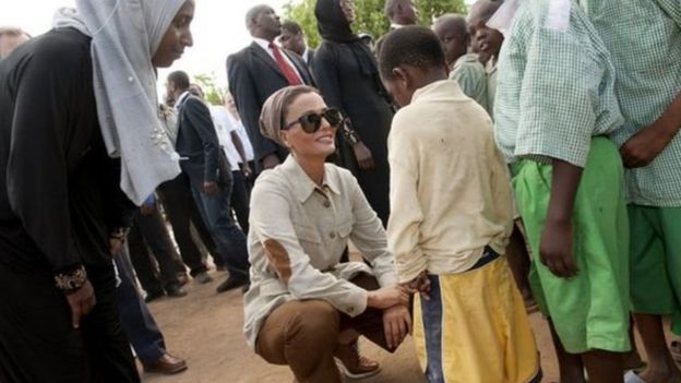 الشيخة موزا