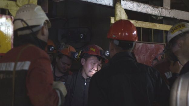 Miners being counted as they resurface, 4 Aug 2016