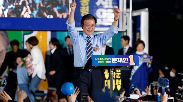 Moon Jae-in, the presidential candidate of the Democratic Party of Korea, attends his election campaign rally in Seoul, South Korea May 8, 2017