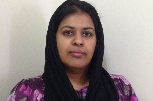 தற்போது கணவர் மற்றும் மூன்று குழந்தைகளுடன் கனடாவில் வசித்து வருகிறார் அரூஜ்