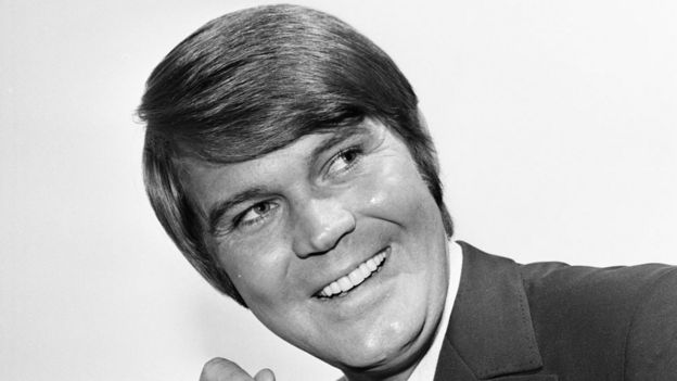 Glen Campbell backstage at the BBC's Top of the Pops in 1970