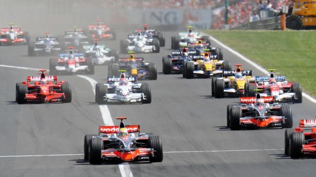 Carrera de F1 en Barcelon durante los años 90.